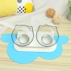 The cat and dog bowl mat, the heart-shaped cloud silicone mat, is convenient to carry and easy to clean when feeding cats and dogs details Picture
